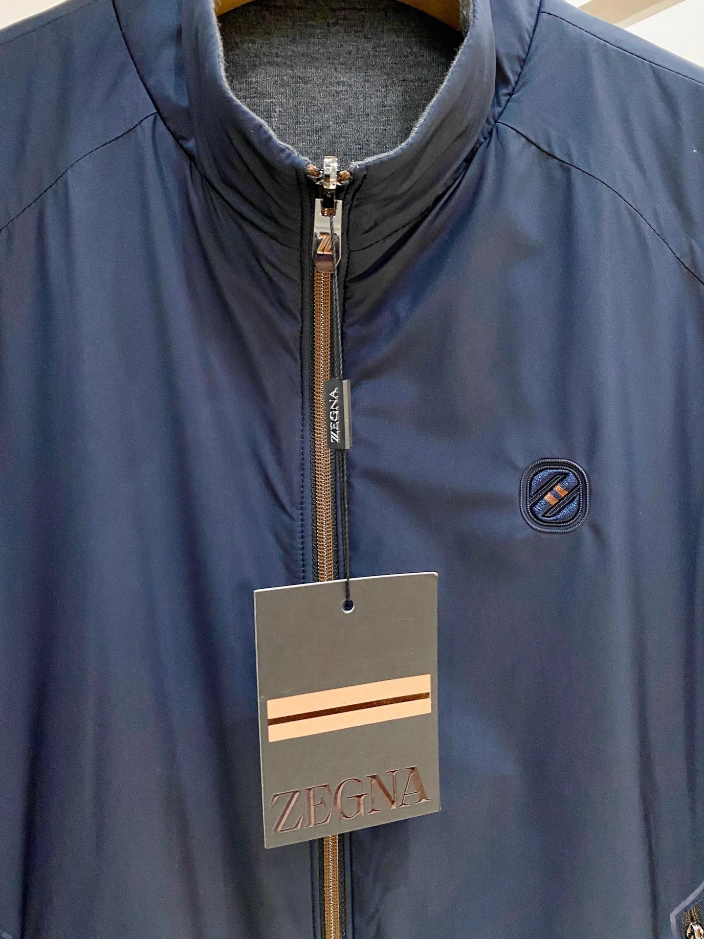 Zegna ：Classic ， ， H ， ， 。 ， ， 。 ： ， ， ， ； ， ， 。 ： ， ， ； ， 。 ， ， Premium ， 。 ： /Black/ /Cream White ， ， ， 。 Sizes：M-4XL